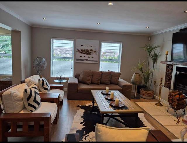 4 BEDROOM PROPERTY TO RENT IN OUDE WESTHOF